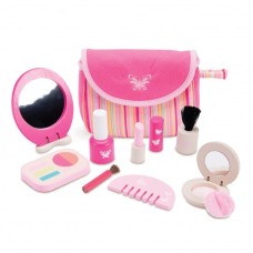 Pinky Cosmetic Set Pinky Cosmetic Set